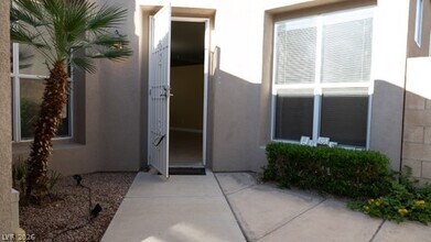 9205 Guggenheim Ct in Las Vegas, NV - Building Photo - Building Photo