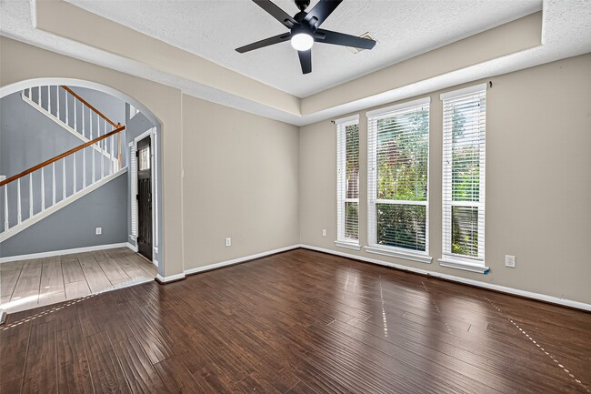 11603 Oak Lake Park Dr