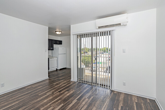 Short Hills Apartments in Austin, TX - Foto de edificio - Interior Photo