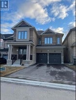 55 Cobriza Cres in Brampton, ON - Building Photo