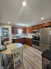 322 Stuyvesant Ave in Lyndhurst, NJ - Building Photo - Building Photo