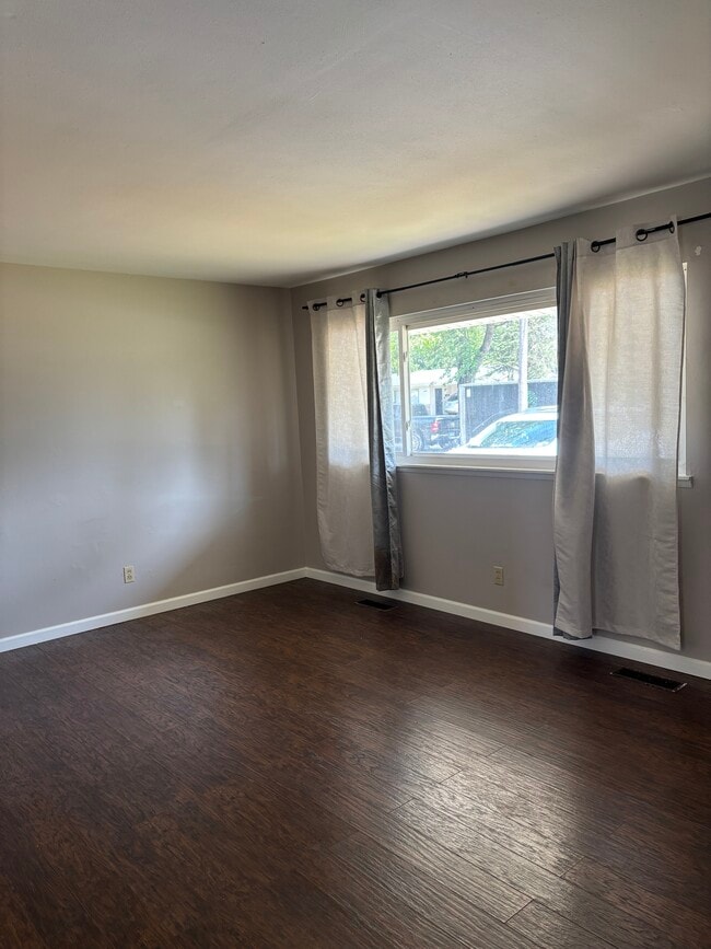 1470 Mullanphy Rd in Florissant, MO - Building Photo - Building Photo