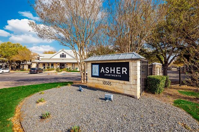 10505 S I-35 Frontage Rd