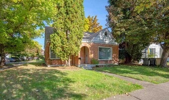1363 SW Western Blvd in Corvallis, OR - Building Photo