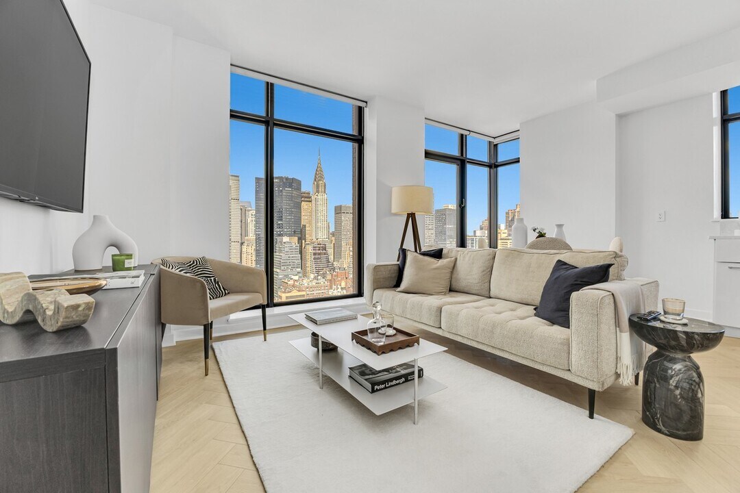 49 E 34th St in New York, NY - Building Photo