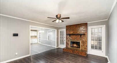 4815 Carriage Dr Cir in Charlotte, NC - Building Photo - Building Photo