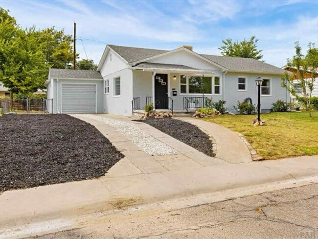 314 Kenwood Dr in Pueblo, CO - Building Photo - Building Photo