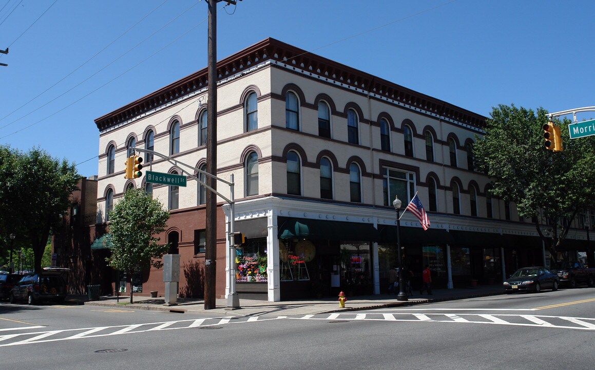 6-16 E Blackwell St in Dover, NJ - Building Photo