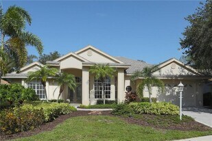 6308 Thorndon Cir in Bradenton, FL - Building Photo