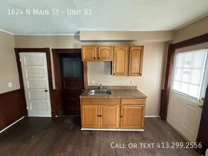 1624 N Main St in Palmer, MA - Building Photo - Building Photo