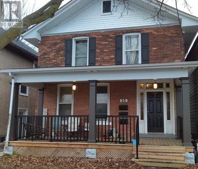 property at 20 Hetherington St