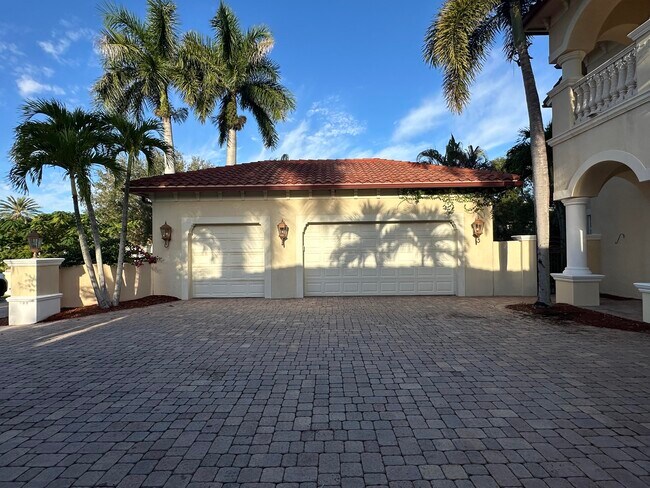 476 SW Squire Johns Ln in Palm City, FL - Building Photo - Building Photo