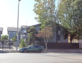 19212 Parthenia St in Northridge, CA - Building Photo - Other