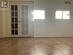 23 Pineway Blvd in Toronto, ON - Building Photo - Building Photo