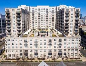 101 Park Place at Harbor Point in Stamford, CT - Building Photo - Building Photo