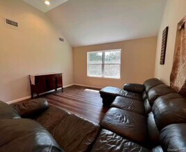 118 Plains Rd in Walden, NY - Building Photo - Building Photo