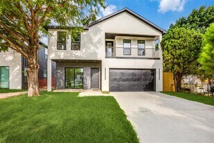 3423 N Winnetka Ave in Dallas, TX - Building Photo
