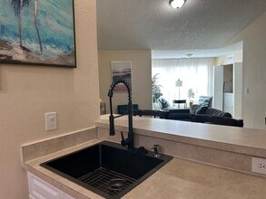 4630 Commander Dr in Orlando, FL - Building Photo - Building Photo