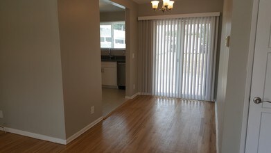 20021 Vanowen St in Los Angeles, CA - Building Photo - Building Photo
