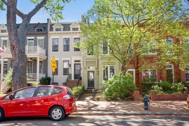 228 9th St NE in Washington, DC - Building Photo - Building Photo