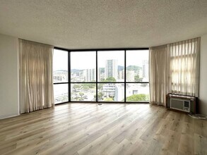 930 Kaheka St in Honolulu, HI - Building Photo - Building Photo