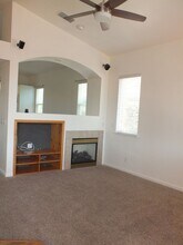 559 Heiler Way in Folsom, CA - Building Photo - Building Photo