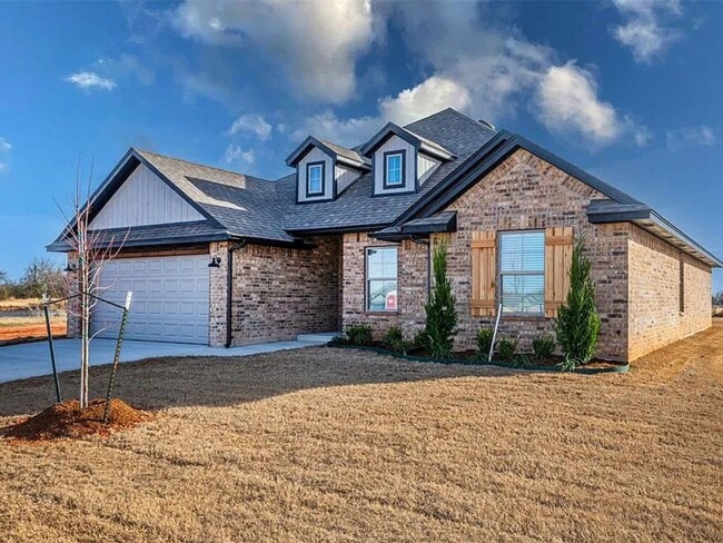 1948 W Crossbow Way in Mustang, OK - Building Photo - Building Photo