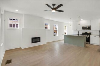 1129 Larosa Terrace SW in Atlanta, GA - Building Photo - Building Photo