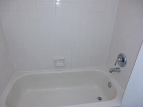 3243-3104 NW 104th Ave in Coral Springs, FL - Building Photo - Building Photo