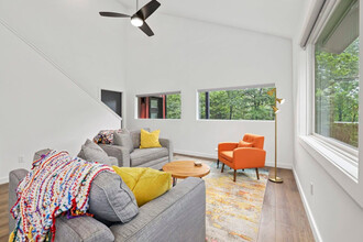 45 Center Rd in Eureka Springs, AR - Building Photo - Building Photo