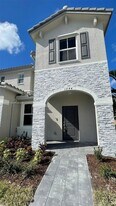 1844 SE 27th Rd in Homestead, FL - Building Photo