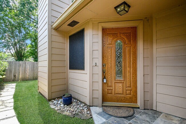 8562 Laurel Trails Dr in Houston, TX - Building Photo - Building Photo