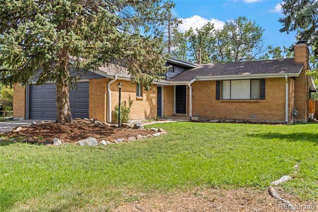 390 Scranton St in Aurora, CO - Building Photo