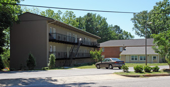 1407 Crest Rd Apartments