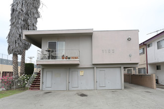 3102 S Canfield Ave in Los Angeles, CA - Building Photo - Building Photo