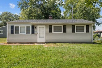 5 Boles Ave in Wentzville, MO - Foto de edificio - Building Photo