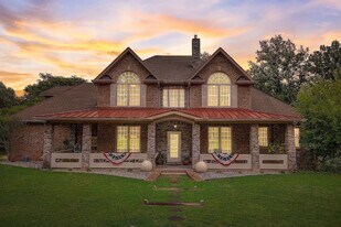 8745 Old Charlotte Pike in Pegram, TN - Building Photo