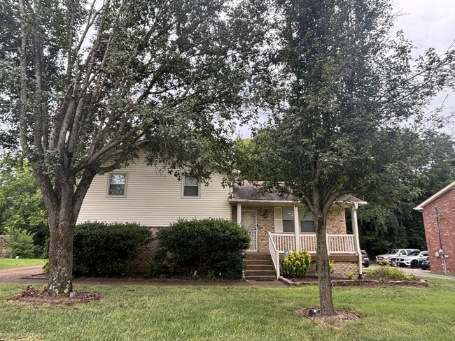 3929 Creekway Ct in Nashville, TN - Building Photo - Building Photo