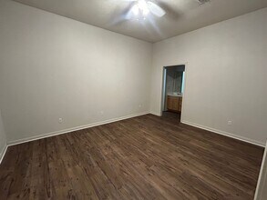 10100 Valencia Dr in Waco, TX - Building Photo - Building Photo
