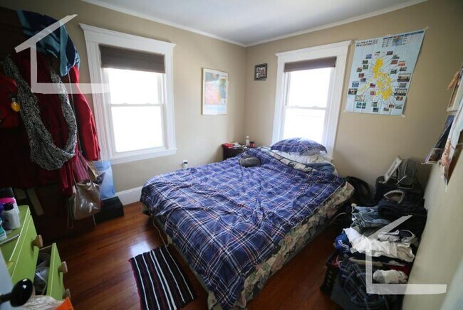 23 W Sorrento St, Unit 1 in Boston, MA - Building Photo - Building Photo