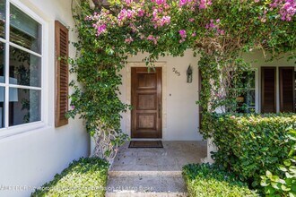 265 List Rd in Palm Beach, FL - Building Photo - Building Photo