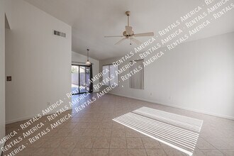 3134 W Foothill Dr in Phoenix, AZ - Building Photo - Building Photo