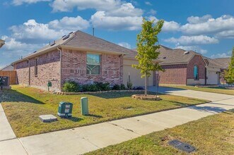 2529 Starwater Dr in Fort Worth, TX - Building Photo - Building Photo