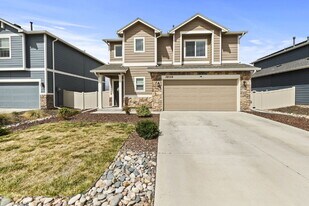 10539 Traders Pkwy in Fountain, CO - Building Photo