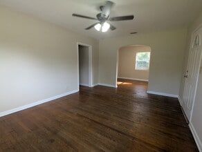 5045 Kerle St in Jacksonville, FL - Building Photo - Building Photo