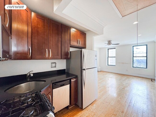 property at 567 W 125th St