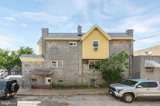 1617 Packer Ave in Philadelphia, PA - Building Photo - Building Photo