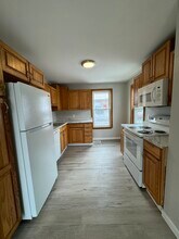 77 Main St, Unit 1 in Sabattus, ME - Building Photo - Building Photo