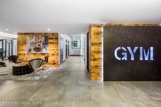 240 N 7th St-Unit -2-302 in Brooklyn, NY - Building Photo - Building Photo