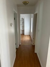 2135 Kemble Ave, Unit 2nd floor 2bedroom in North Chicago, IL - Foto de edificio - Building Photo